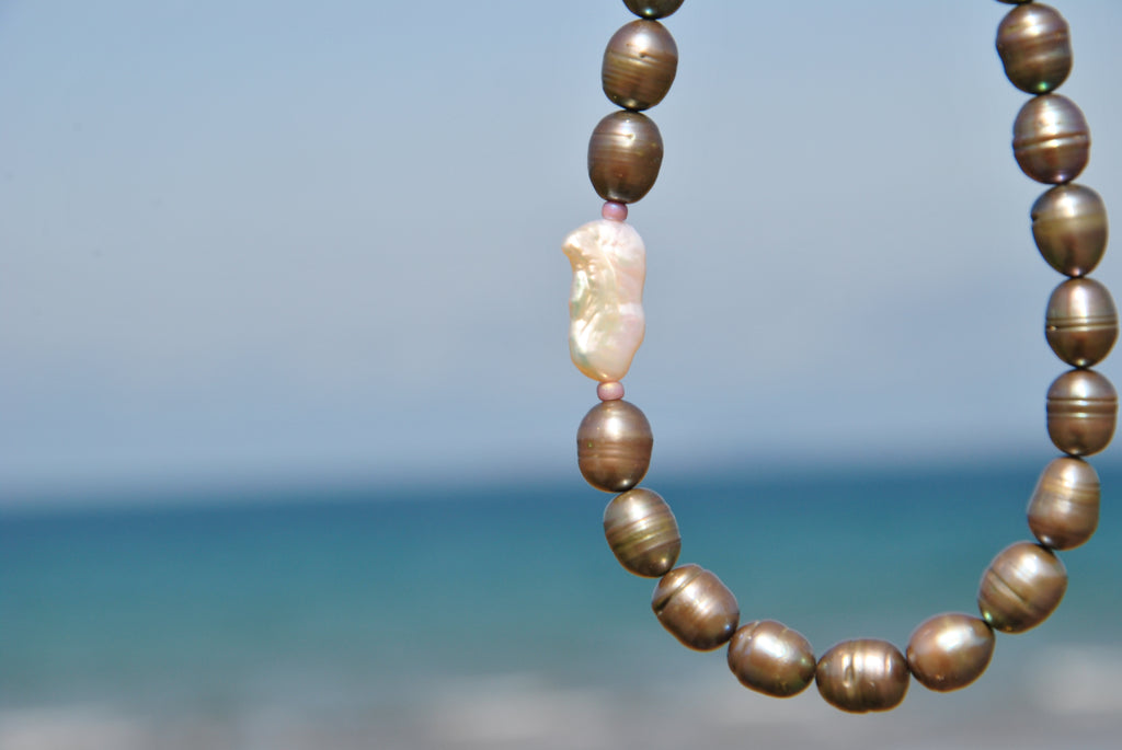Beach Bead Pearl necklce