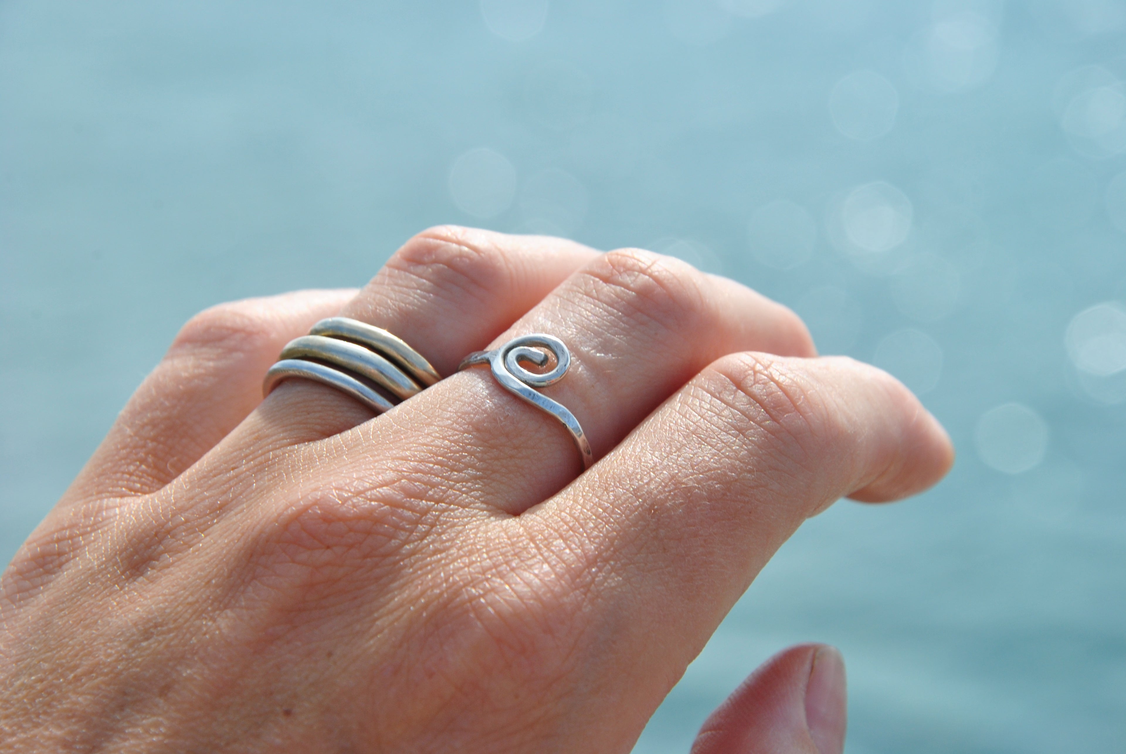 Rolling wave 1.5mm ring