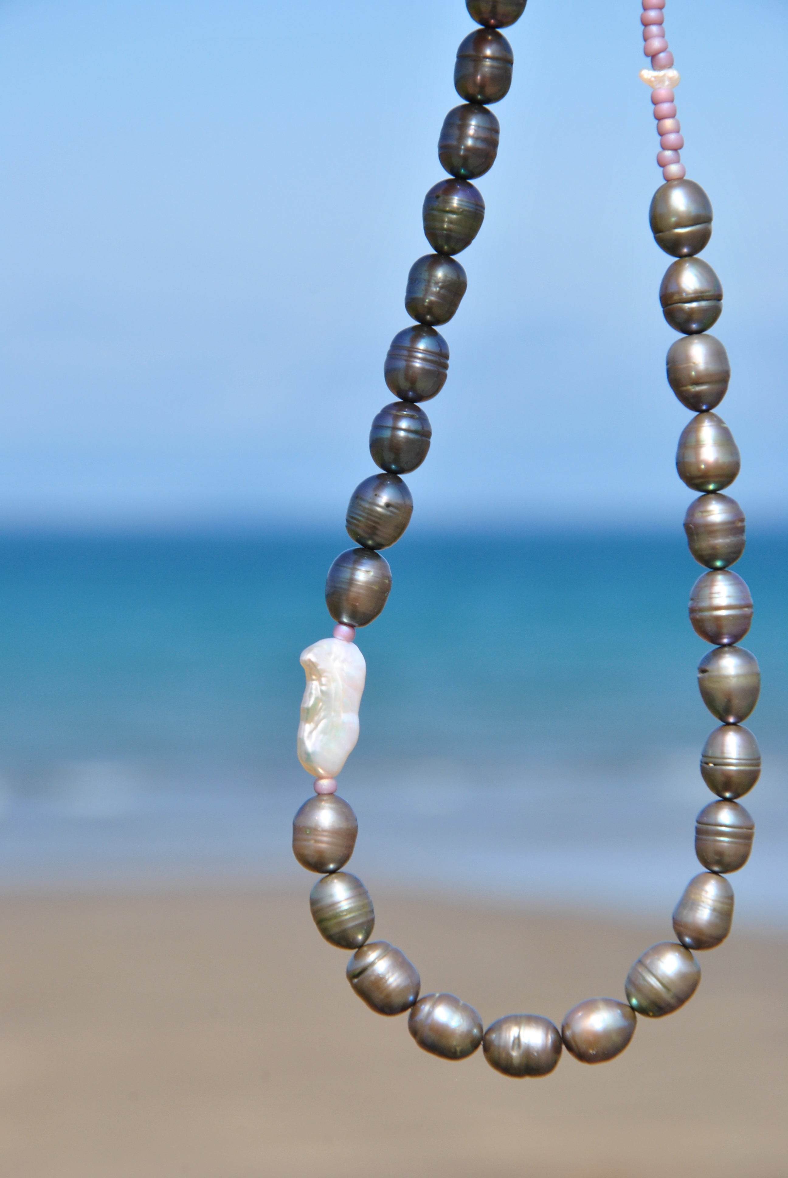 Beach Bead Pearl necklce