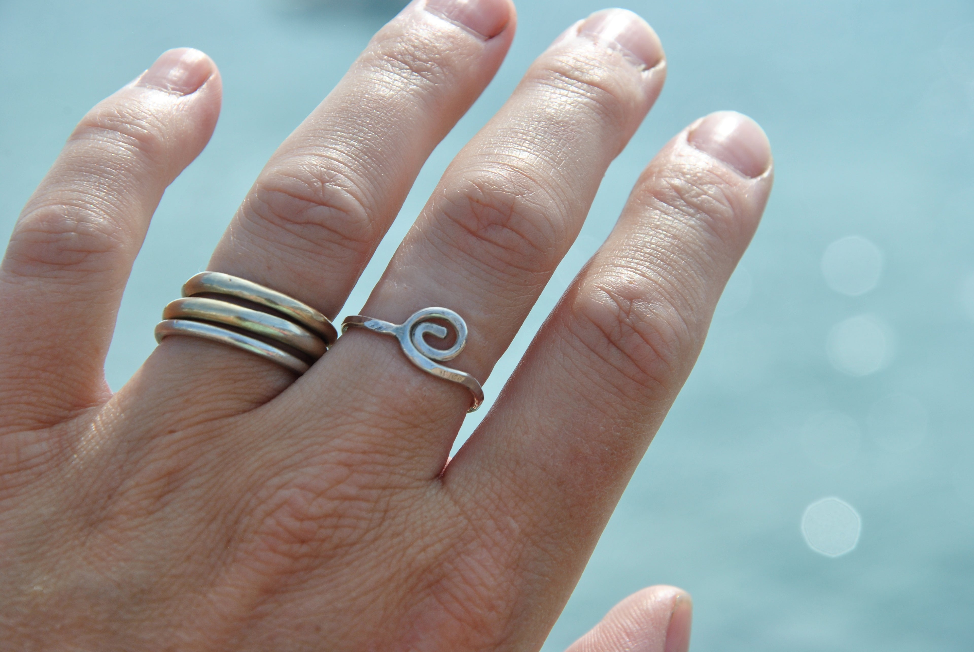 Rolling wave 1.5mm ring